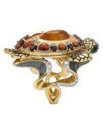 Кольцо из лимонного золота c эмалью, фианитом, гранатом и янтарём