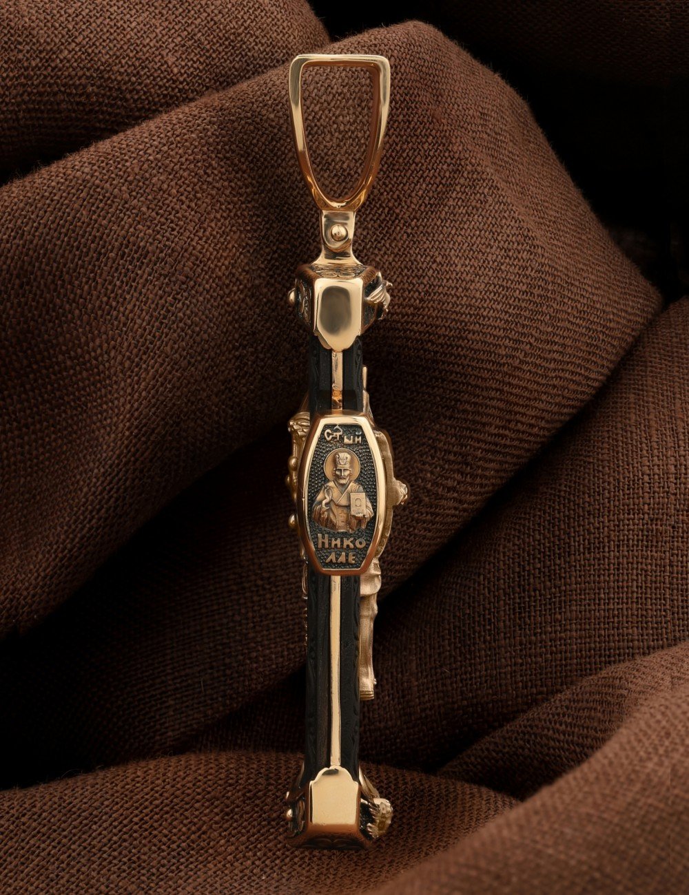 Крест из золота c эбеновым деревом