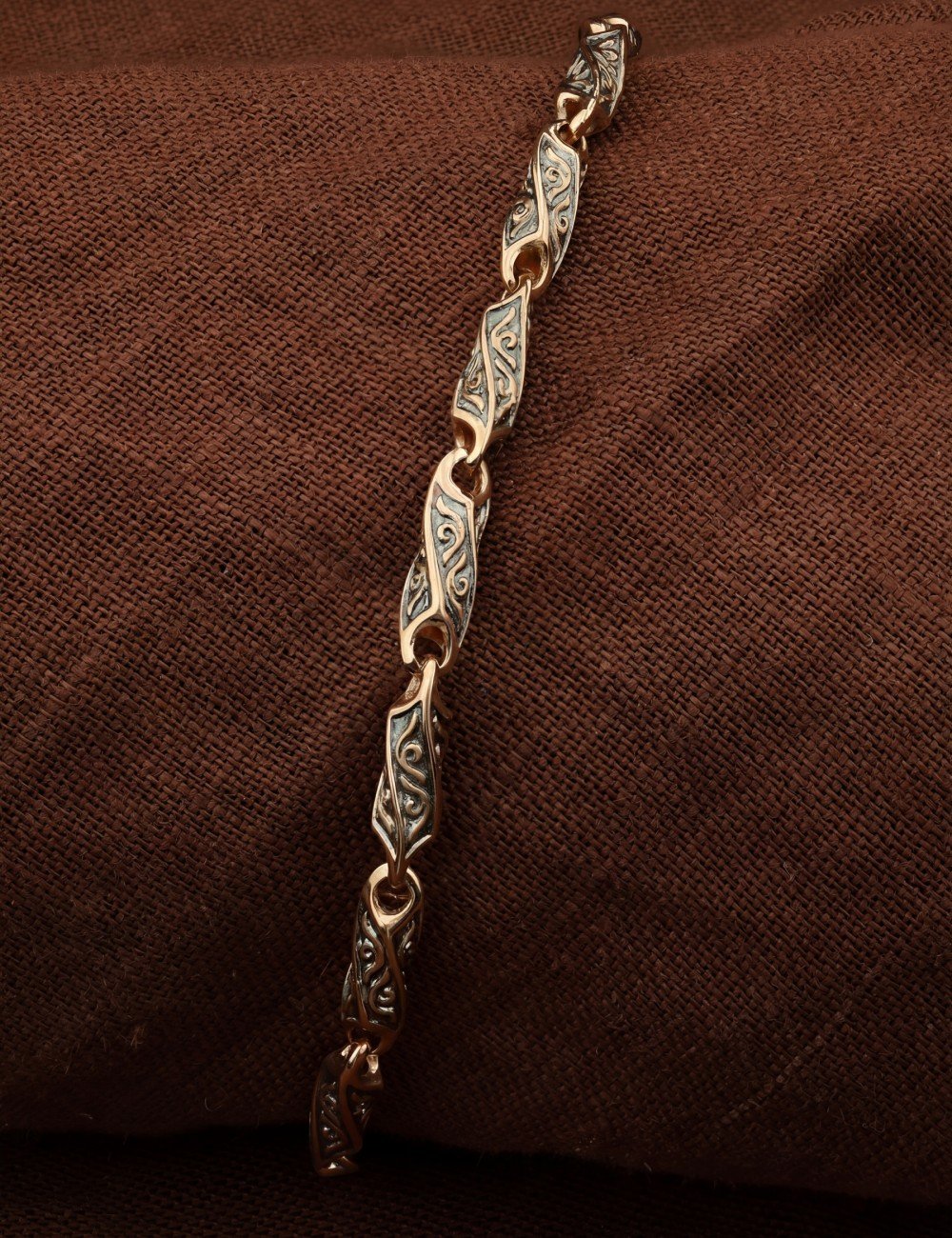 Браслет из золота