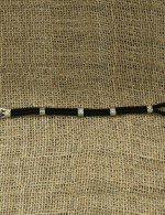 Браслет из серебра и золота c ониксом и шёлковым шнурком