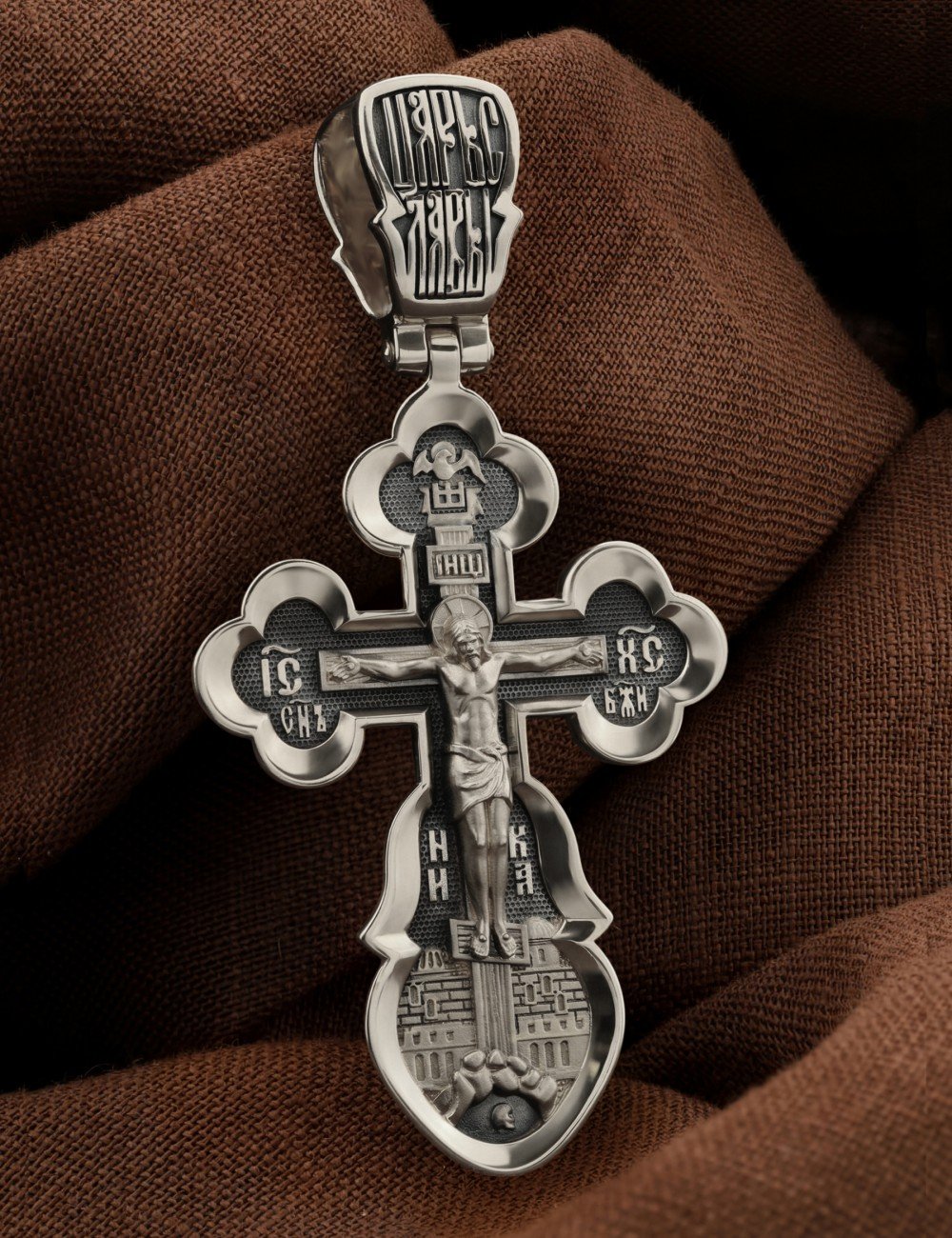 Крест из белого золота