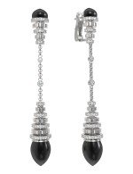 Серьги из белого золота c бриллиантами и ониксом