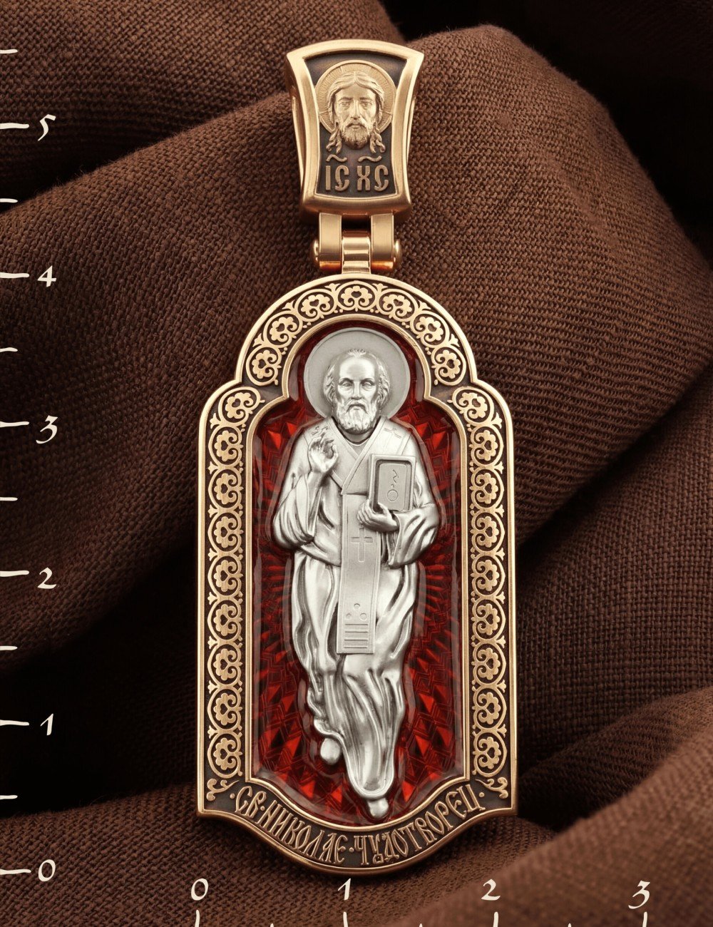 Образок из золота c эмалью