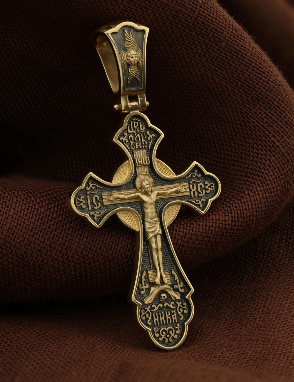 Крест из лимонного золота