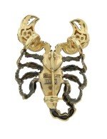 Брошь из лимонного золота c эмалью