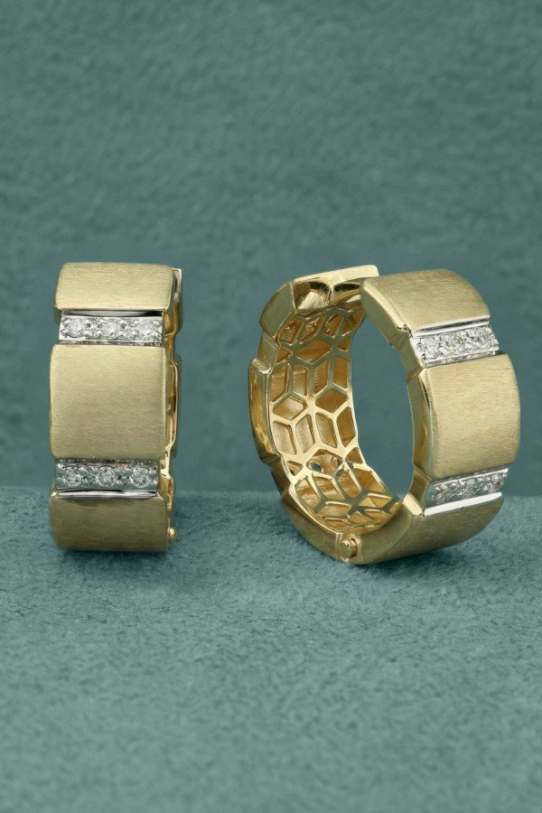 Серьги из лимонного золота c бриллиантами