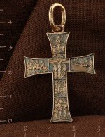 Крест из золота