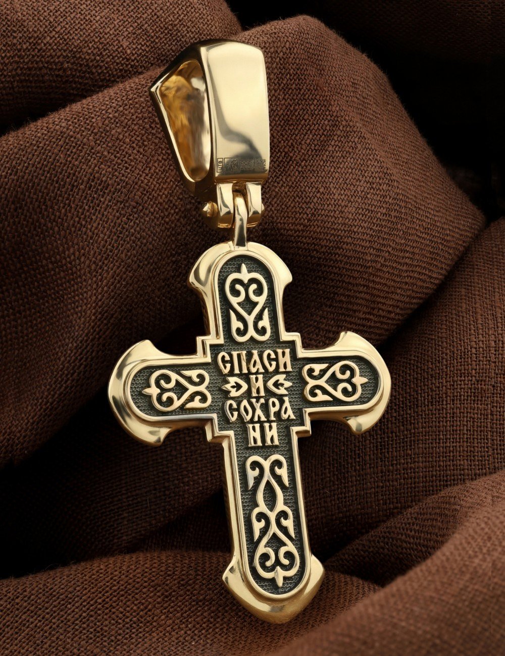 Крест из лимонного золота