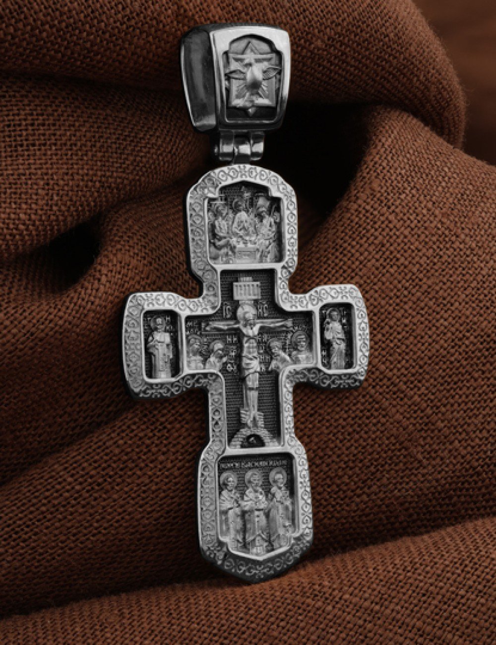 Крест из белого золота