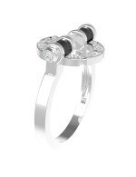 Кольцо из белого золота c бриллиантами и ониксом