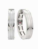 Серьги из белого золота c рубином