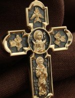 Крест из лимонного золота