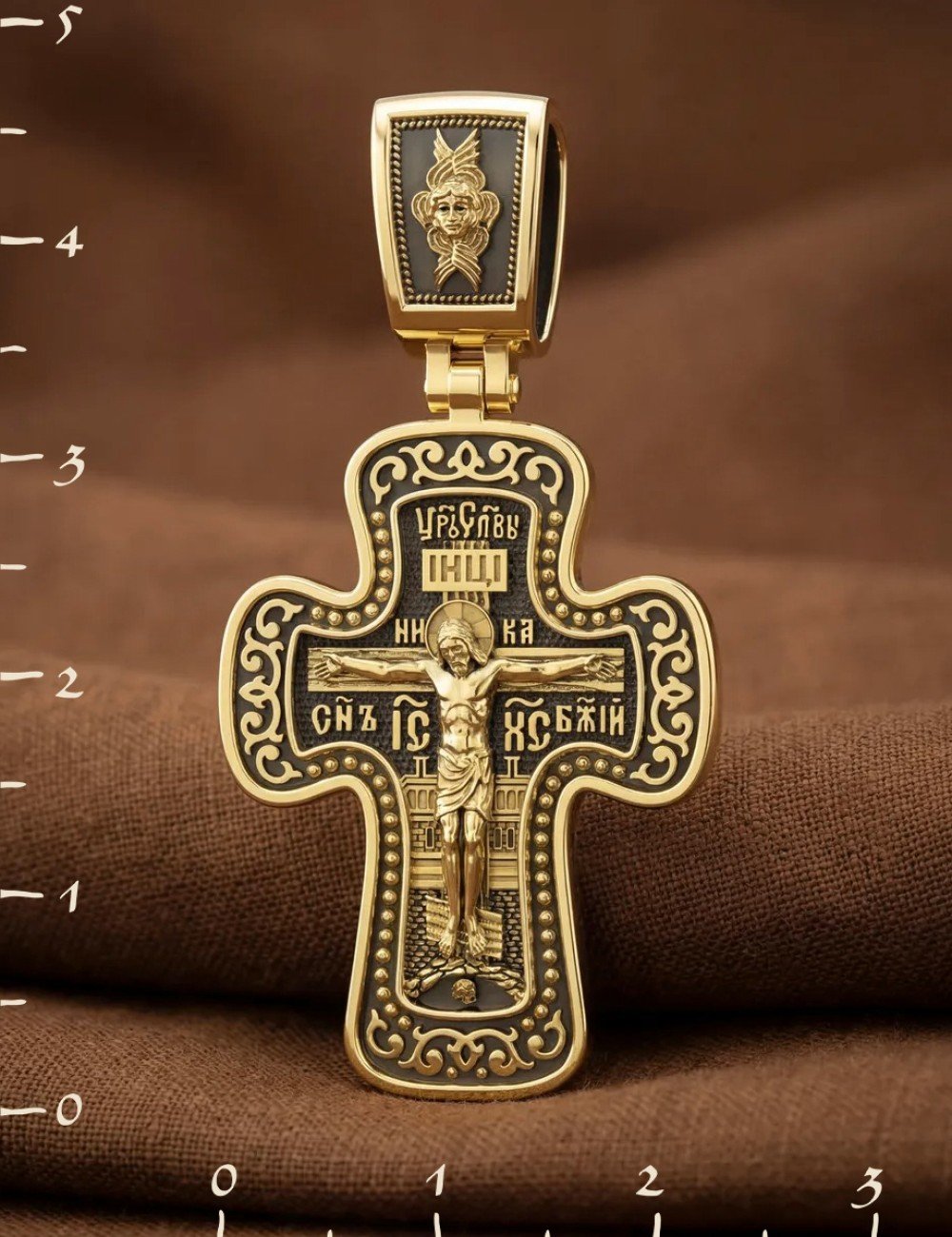 Крест из лимонного золота