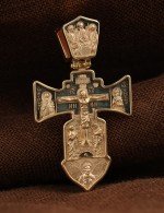 Крест из золота