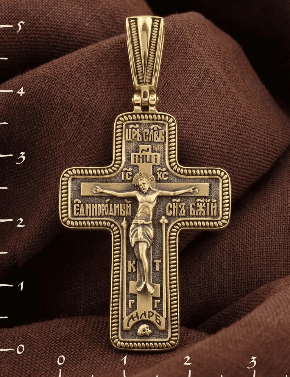 Крест из лимонного золота