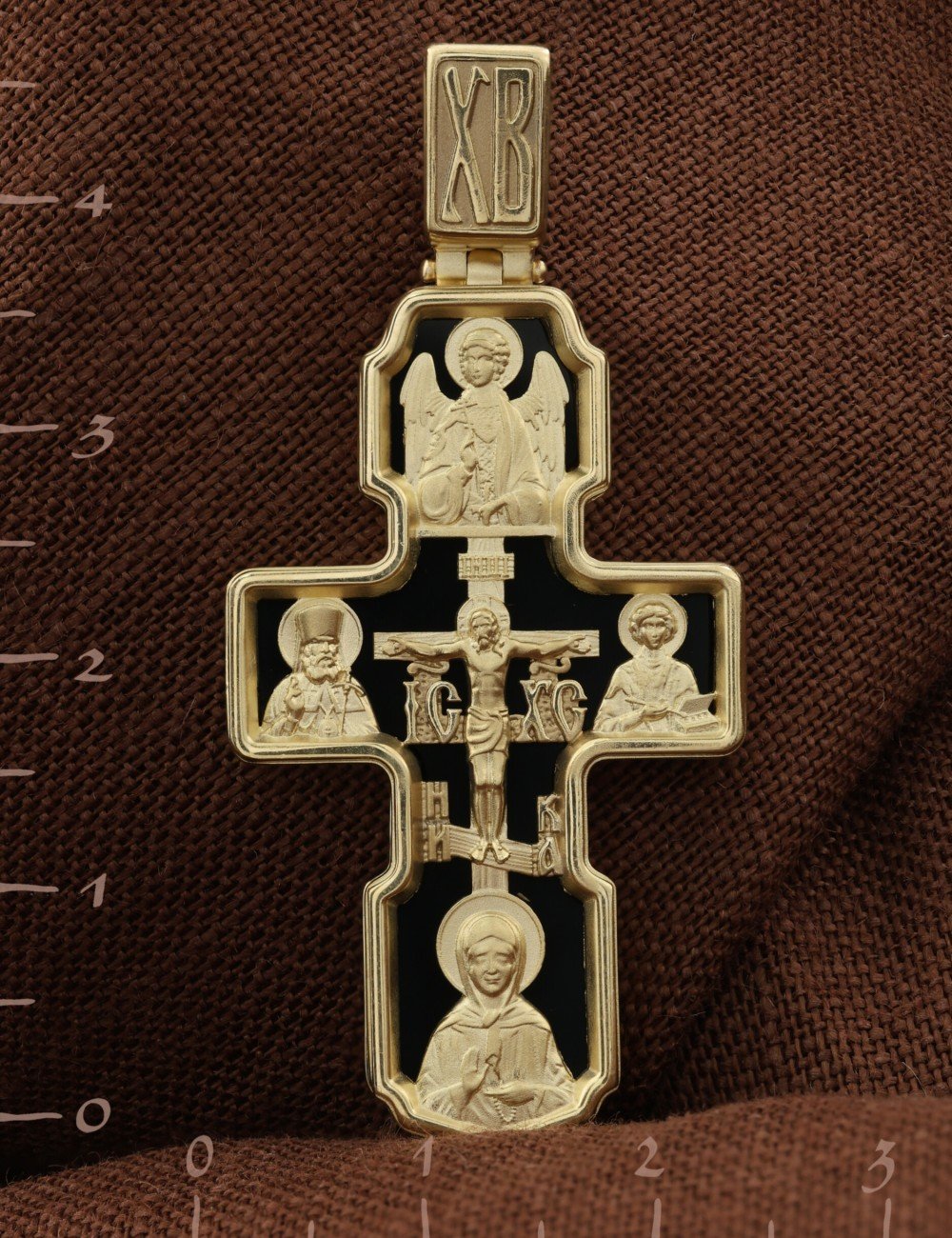 Крест из лимонного золота c ониксом