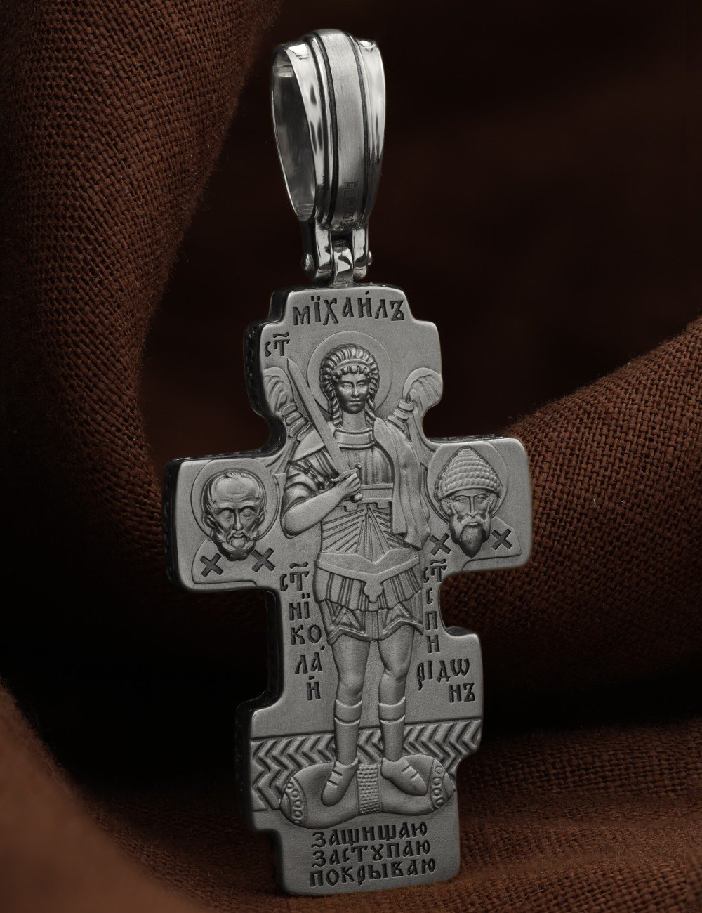 Крест из белого золота