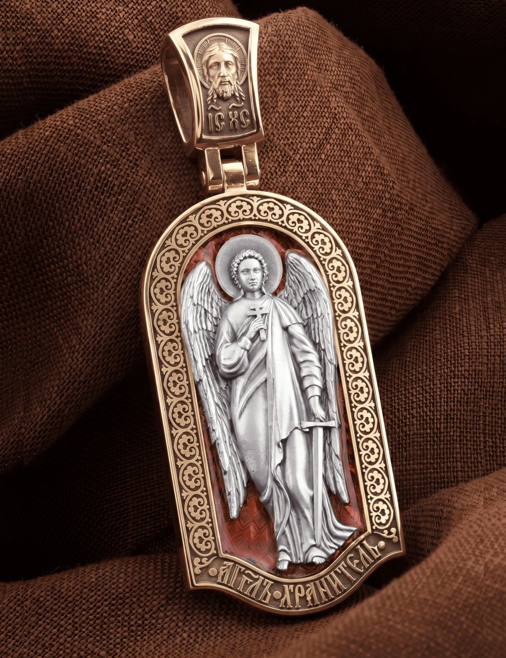 Образок из золота c эмалью