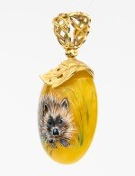 Подвеска из лимонного золота c росписным янтарём