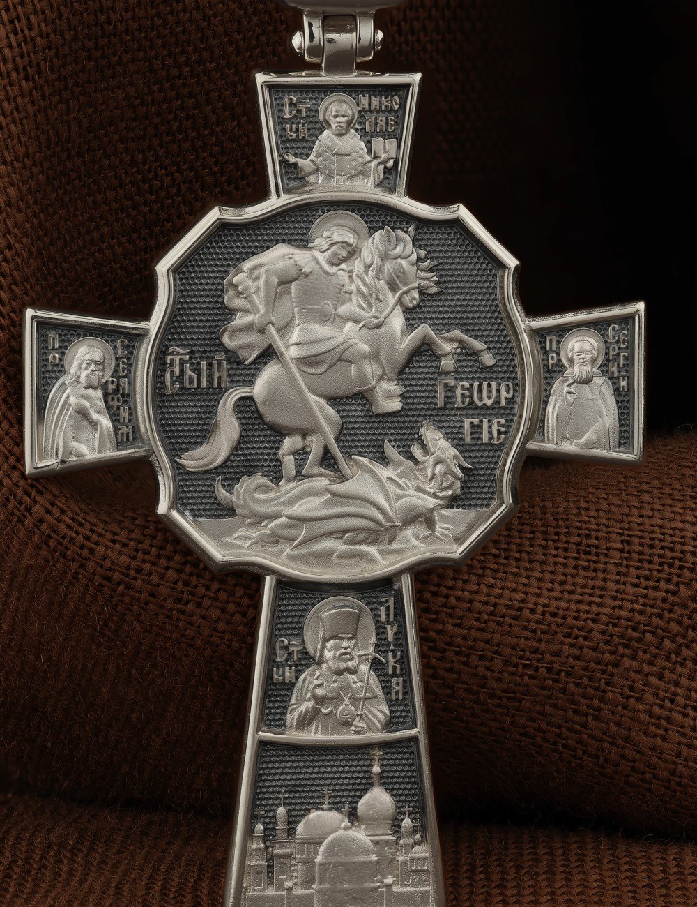 Крест из белого золота