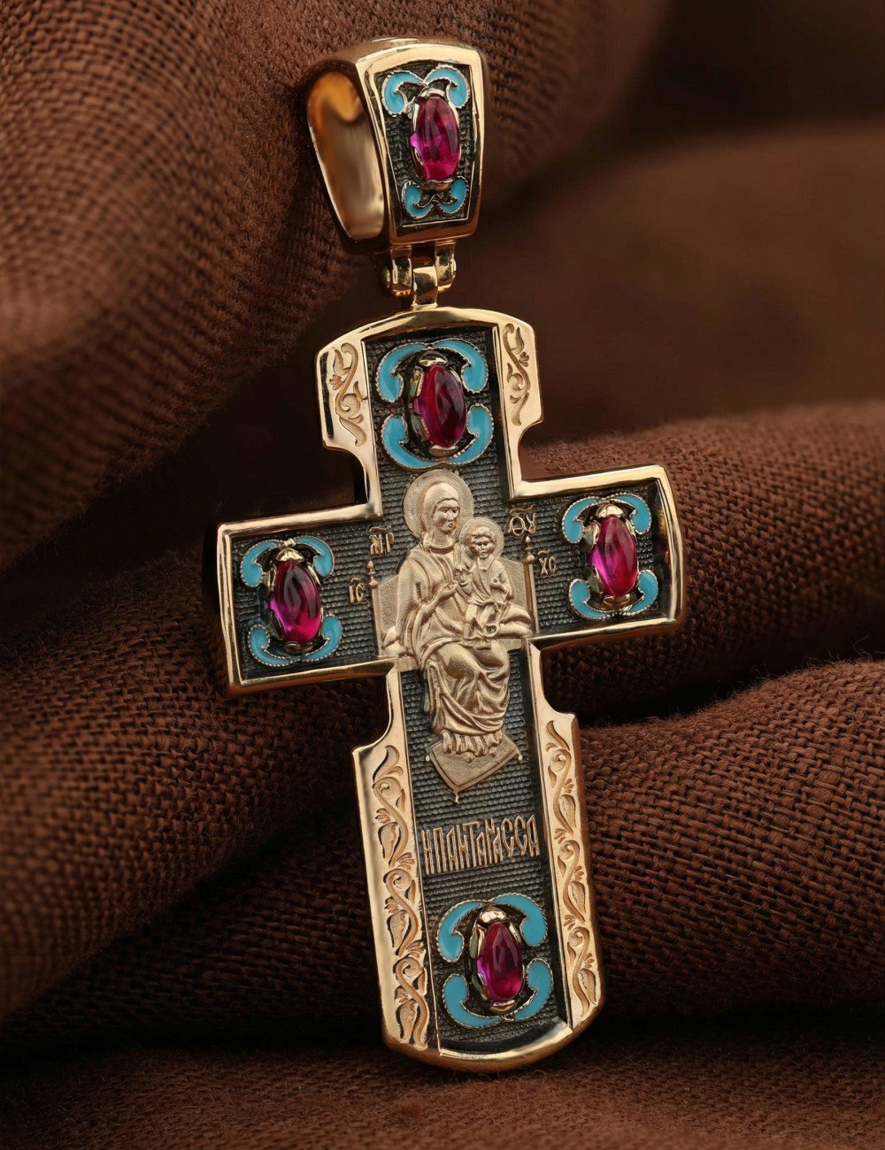 Крест из золота c эмалью и рубином