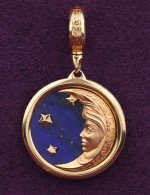 Подвеска из золота c лазуритом