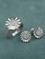 Кольцо из белого золота c бриллиантами