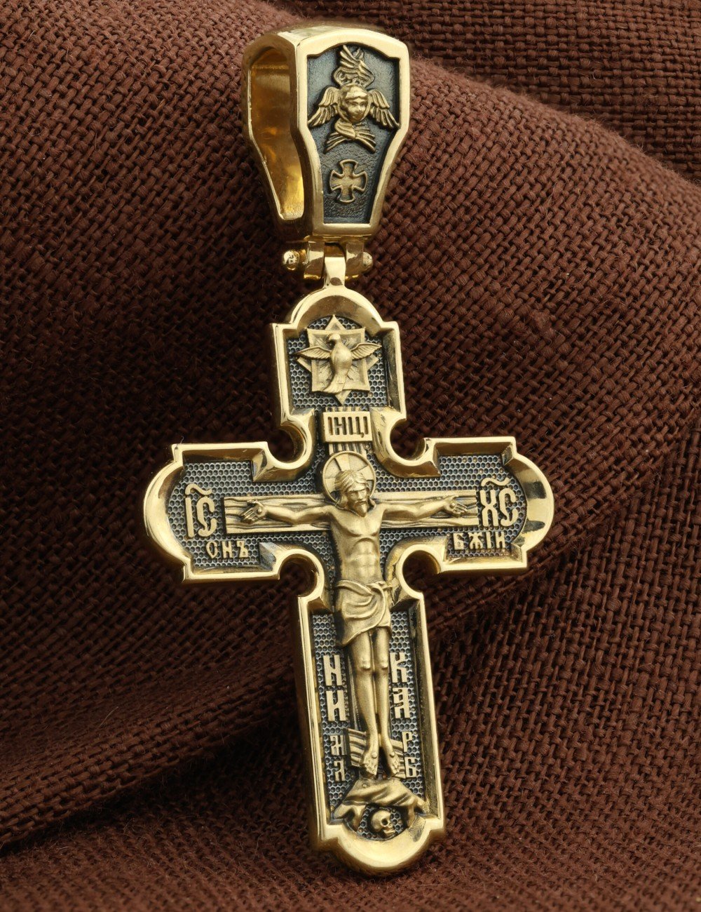 Крест из лимонного золота