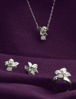 Серьги из белого золота c бриллиантами