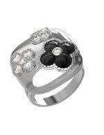 Кольцо из белого золота c бриллиантами и ониксом