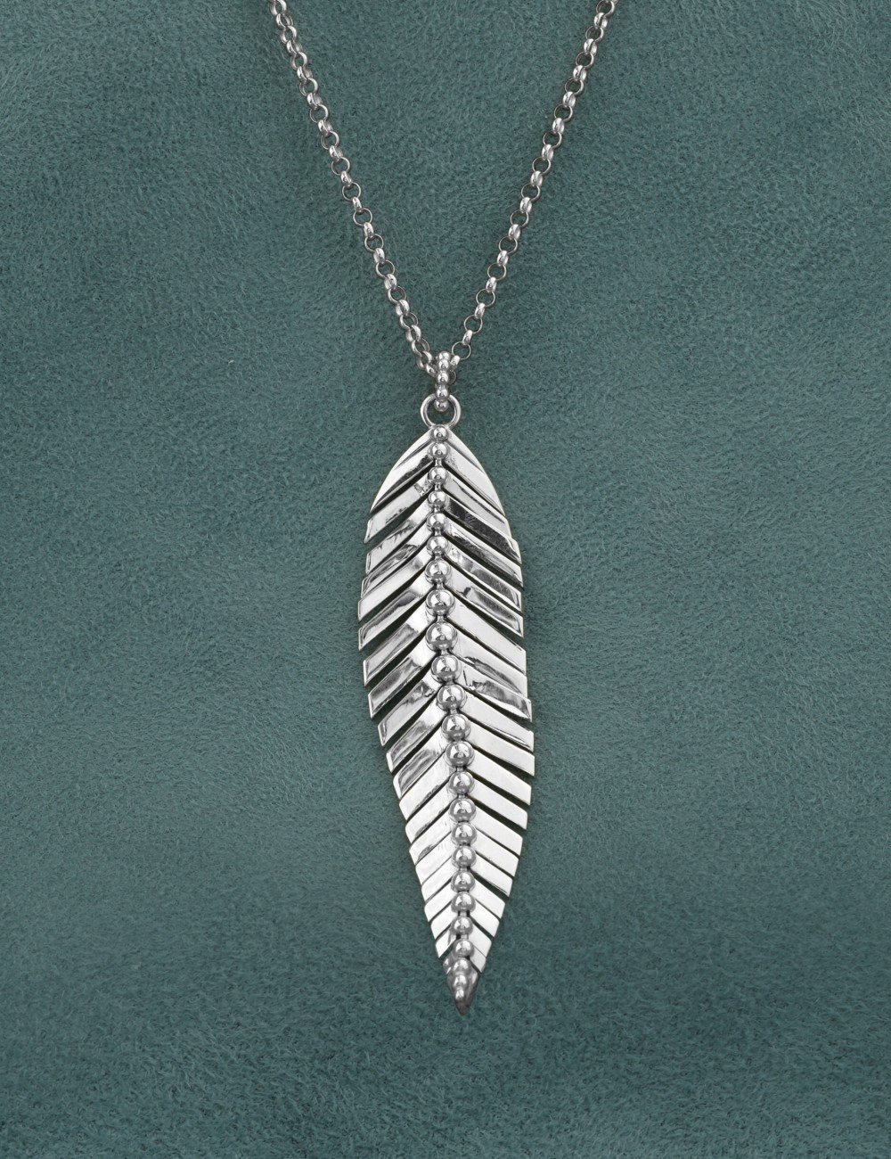 Колье из белого золота