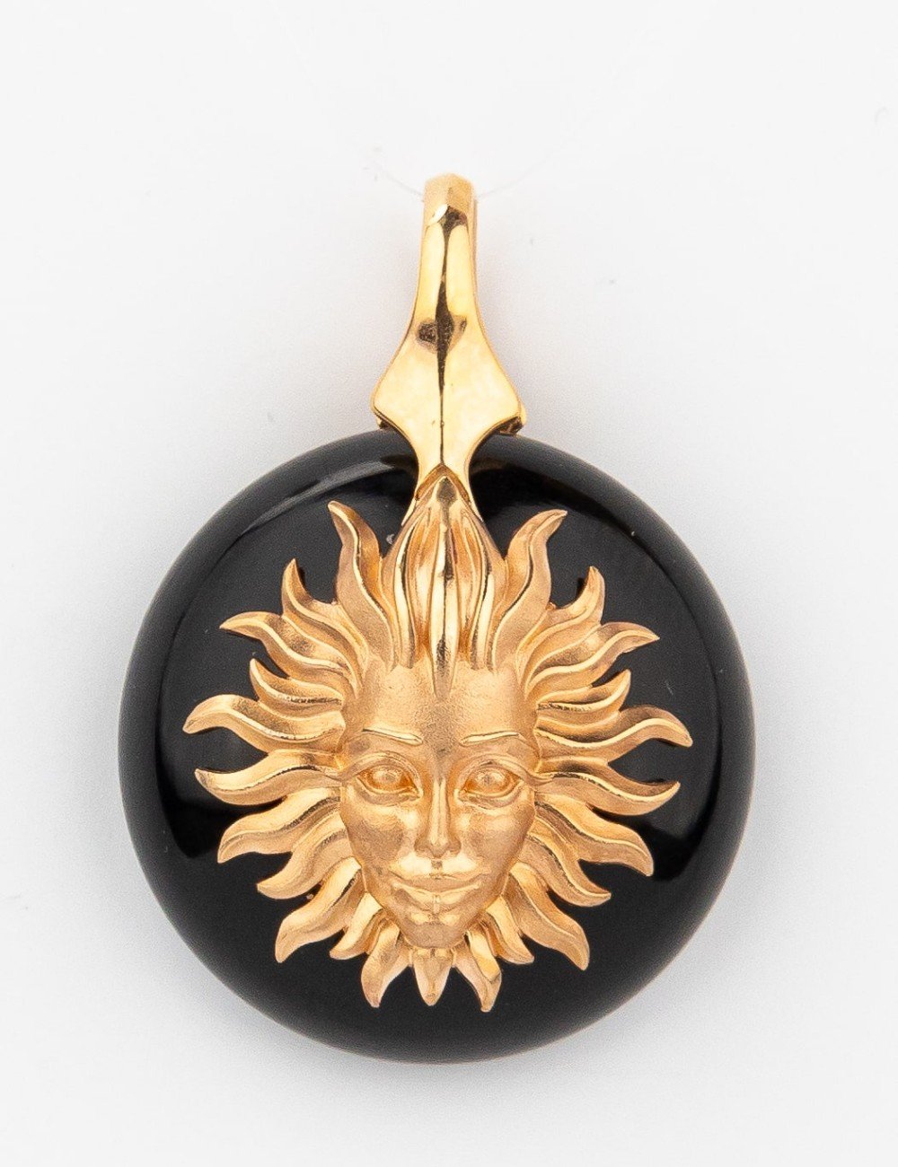 Подвеска из золота c ониксом