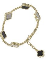 Браслет из лимонного золота c ониксом и перламутром