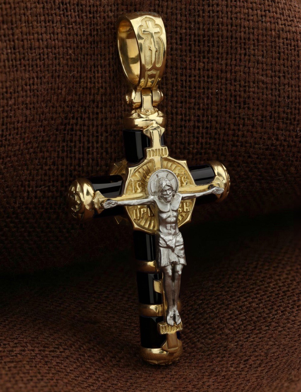 Крест из лимонного золота c ониксом