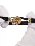 Браслет из серебра и золота c шёлковым шнурком