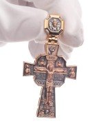 Крест из золота
