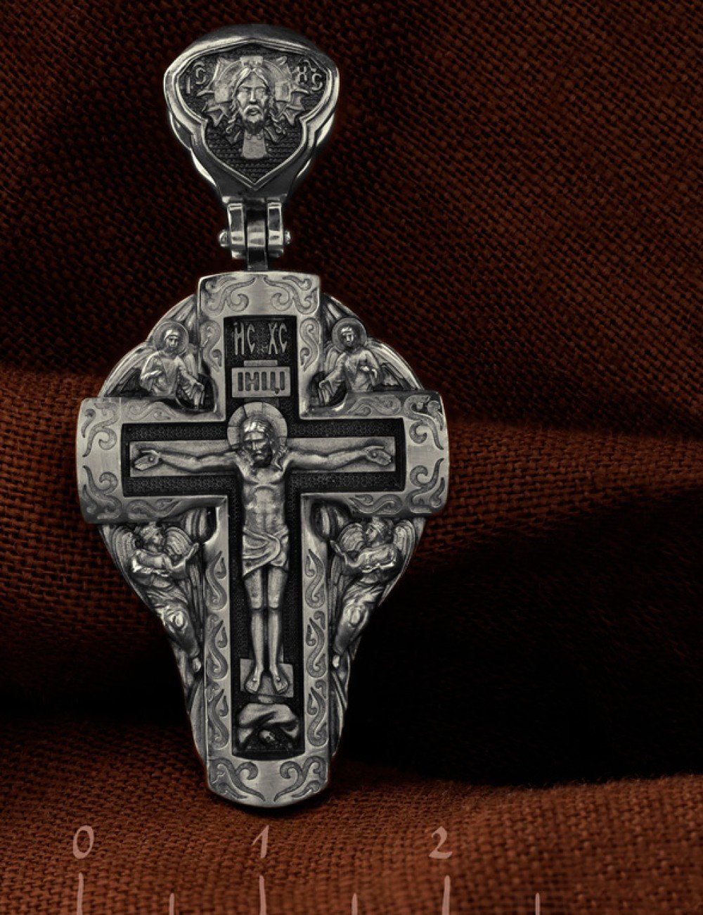 Крест из белого золота