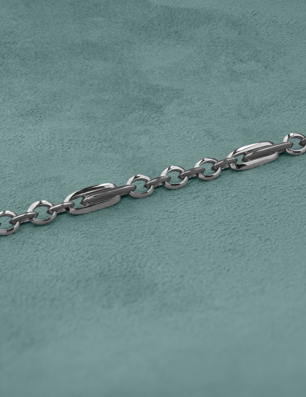 Браслет из белого золота