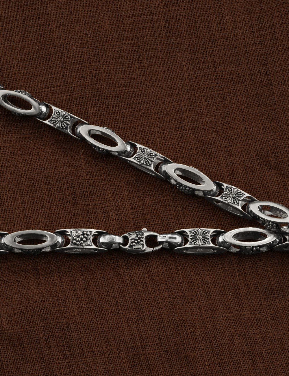 Цепь из белого золота