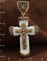 Крест из золота c бивнем мамонта