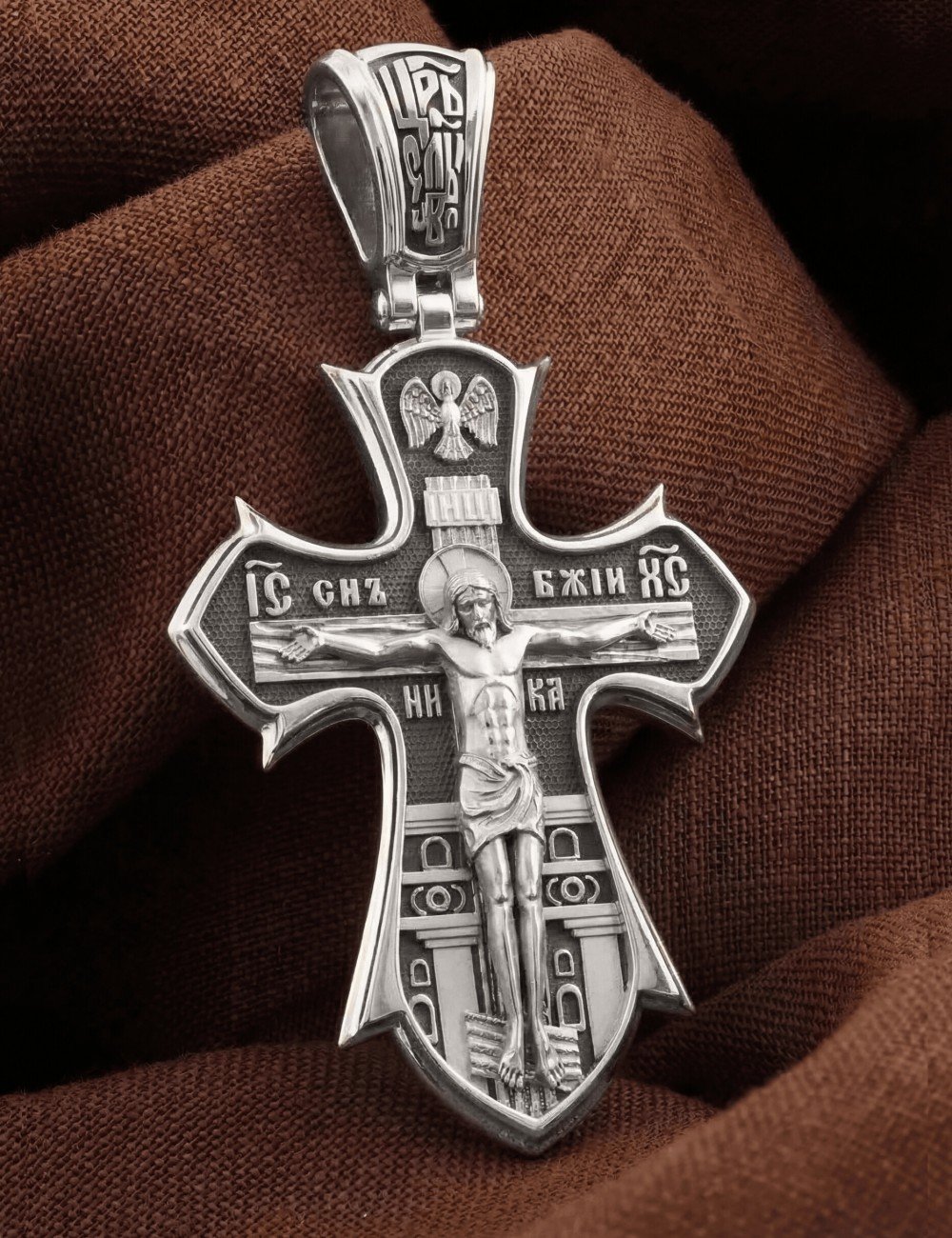 Крест из белого золота