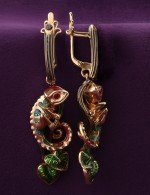 Серьги из золота c эмалью и гранатом