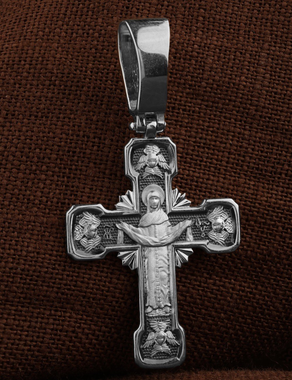 Крест из белого золота