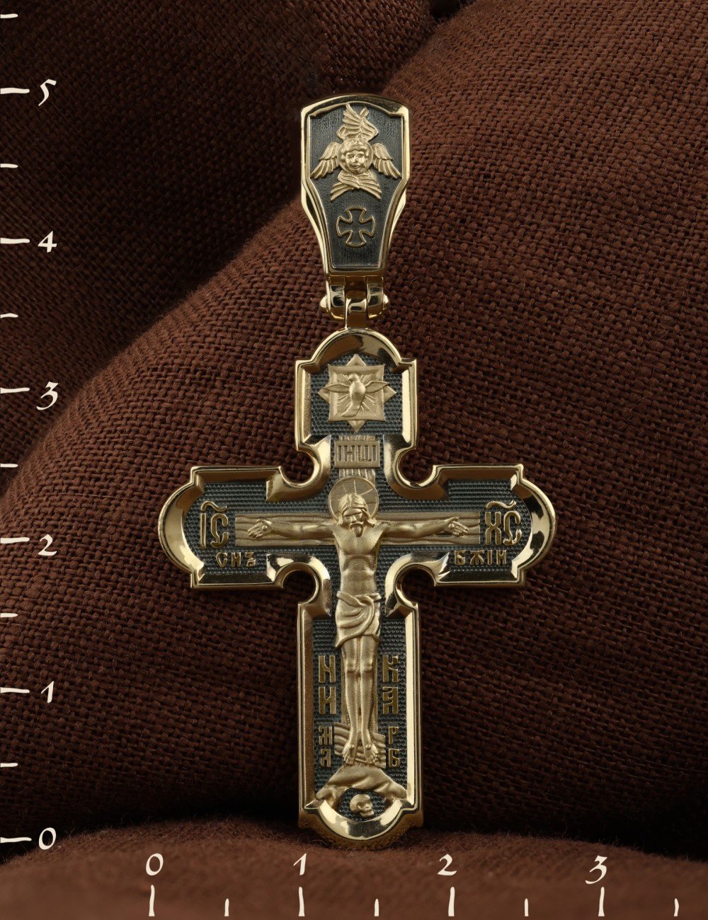 Крест из лимонного золота