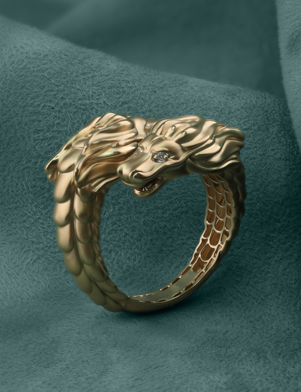 Кольцо из золота c бриллиантами