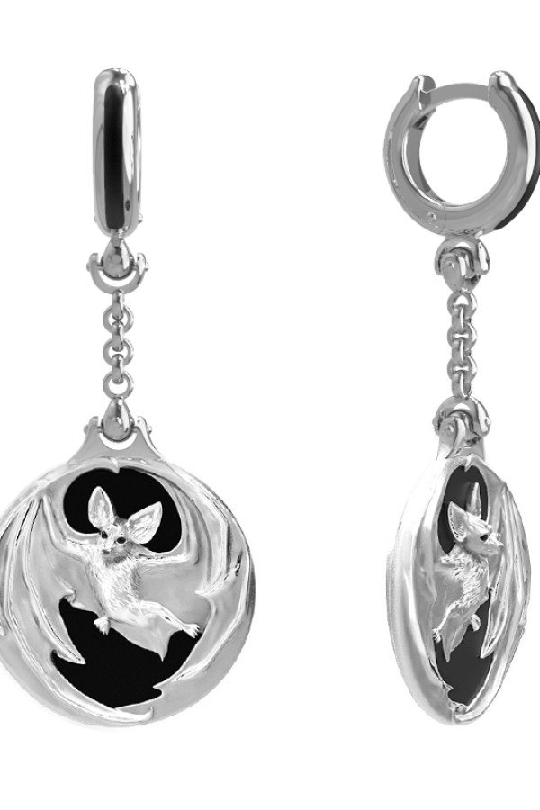 Серьги из белого золота c эмалью и ониксом