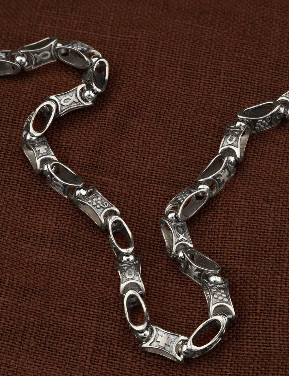 Цепь из белого золота