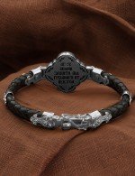 Браслет из белого золота c шнурком и ониксом