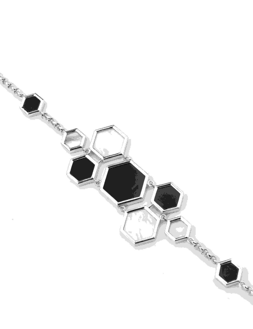 Браслет из белого золота c ониксом и перламутром