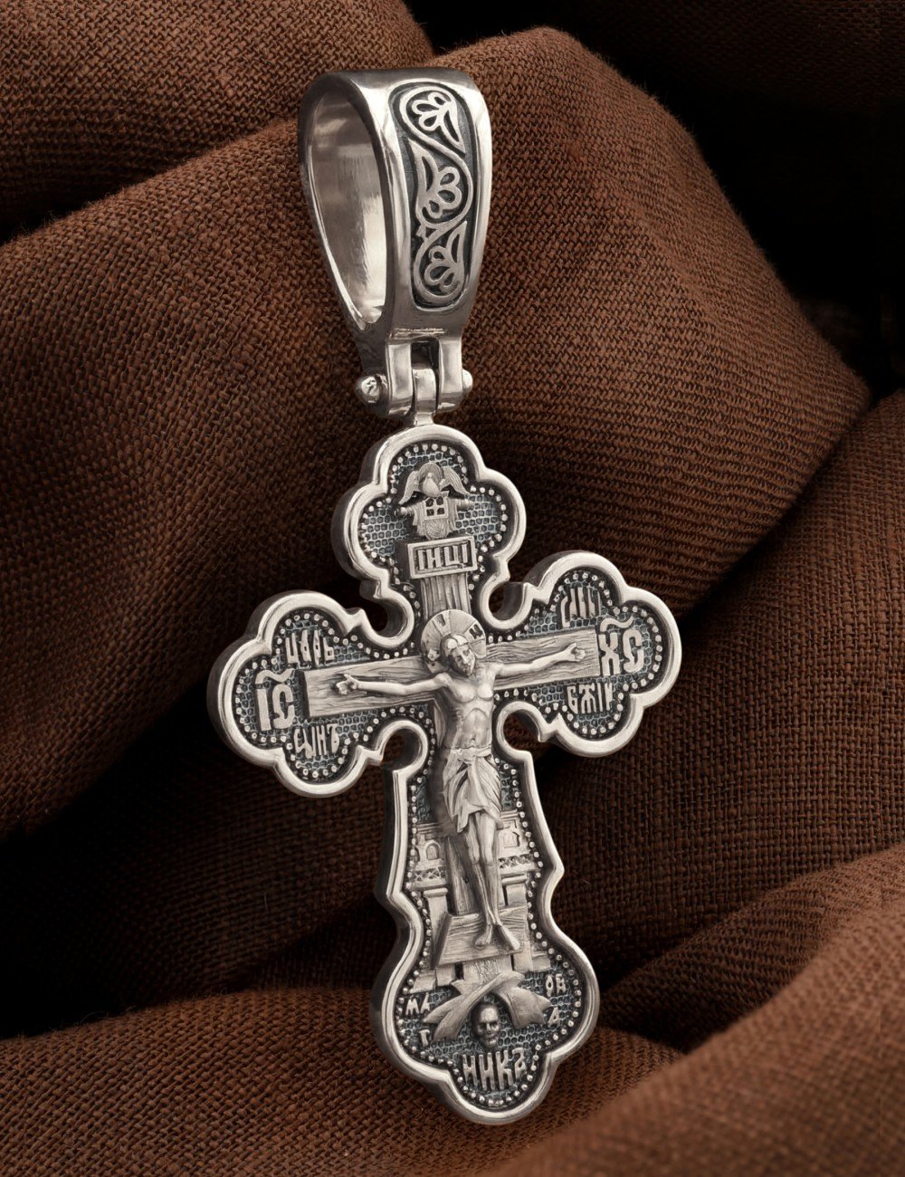 Крест из белого золота